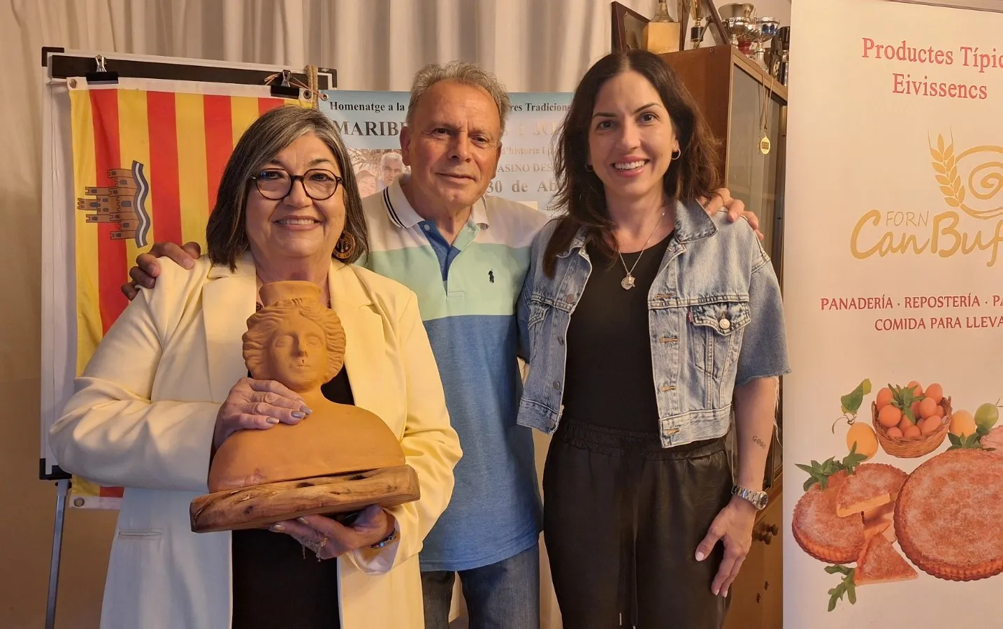 El Club JASA de atletismo y tir amb bassetja homenajea a Maribel Torres y a Joan Tur